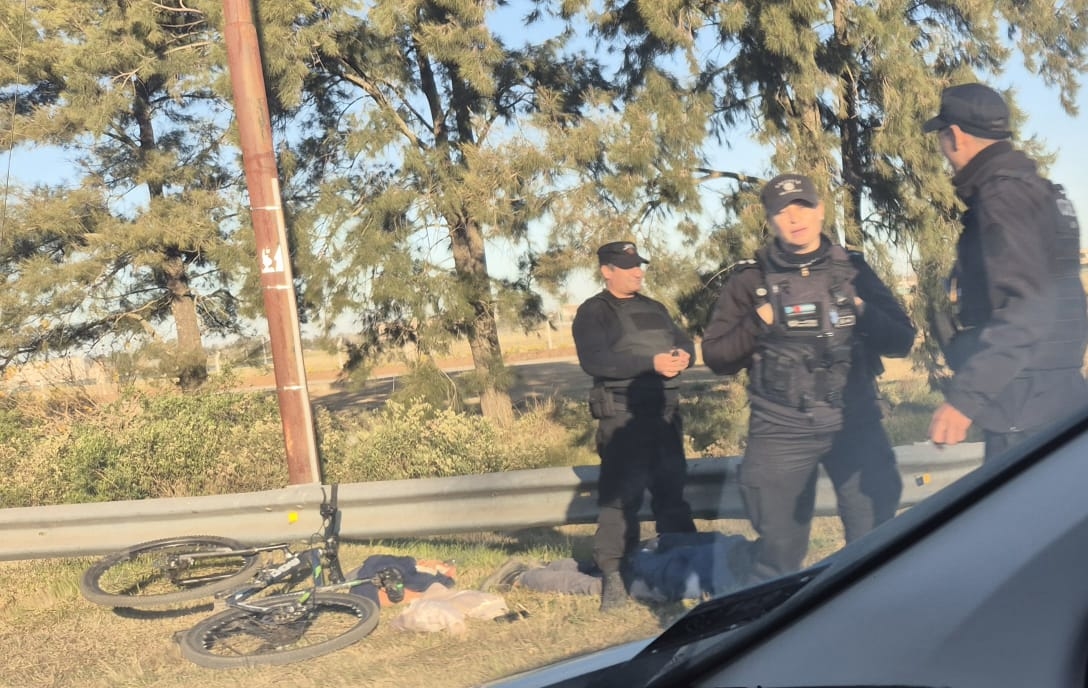 Les robaron en Funes, persiguieron a los ladrones y un providencial control policial se cruzó: dos detenidos